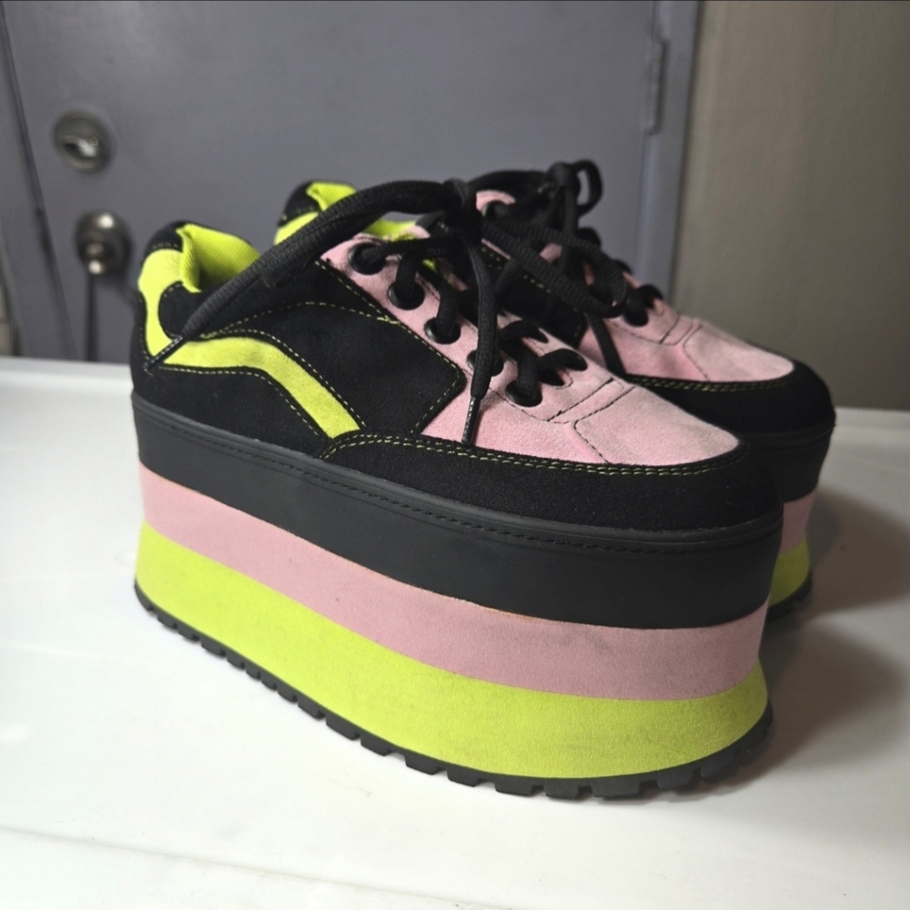 Horoscopez Star Stomper Platform Sneakers - Picture 2 of 14